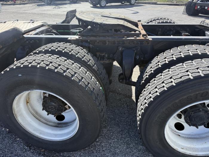 2019 Freightliner Cascadia-4