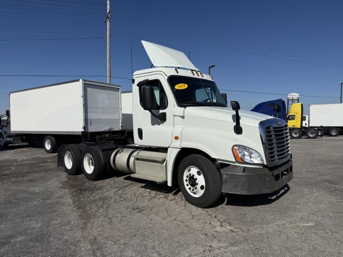 2019 Freightliner Cascadia-9