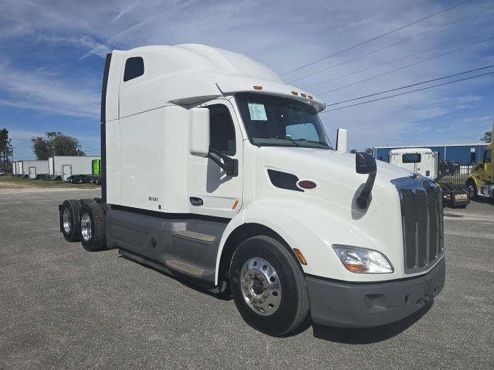 2021 Peterbilt 579-6