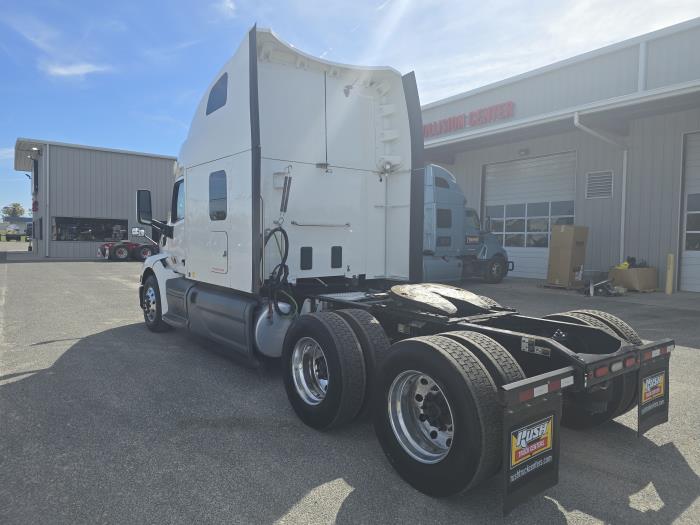 2021 Peterbilt 579-2