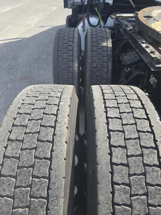 2021 Peterbilt 579-27