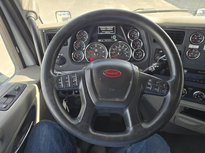 2021 Peterbilt 579-20