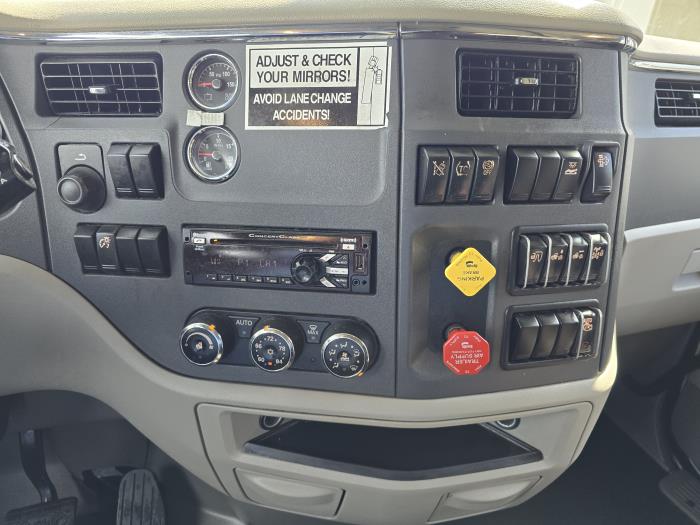 2021 Peterbilt 579-19