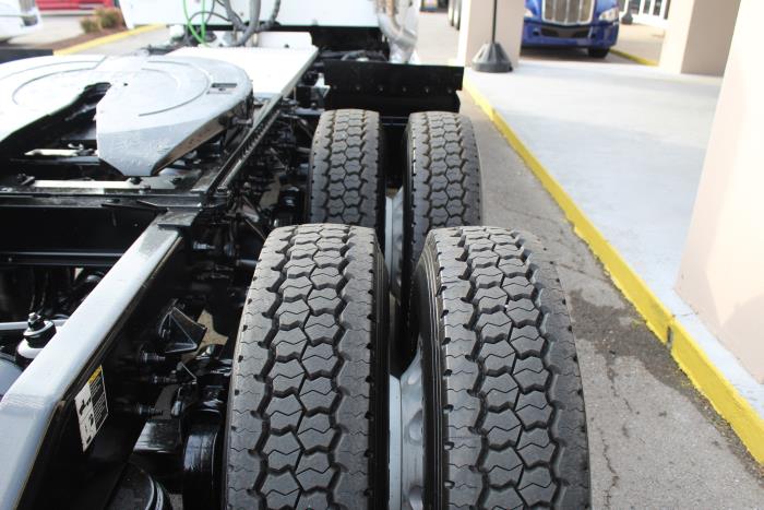 2020 Peterbilt 567-5