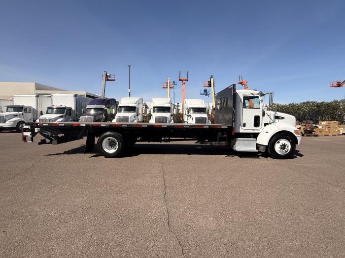2019 Peterbilt 330-6