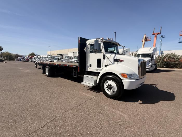 2019 Peterbilt 330-7
