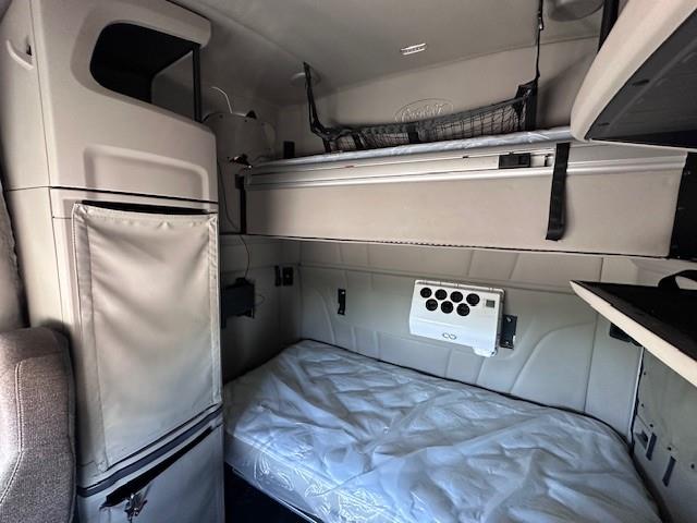 2022 Peterbilt 579-13