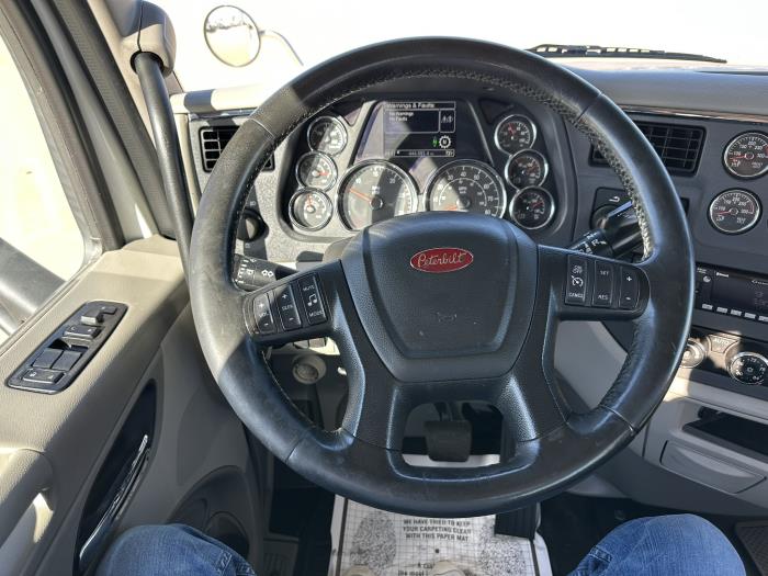 2021 Peterbilt 367-5