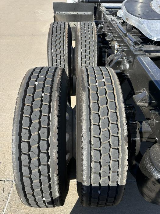 2021 Peterbilt 367-15