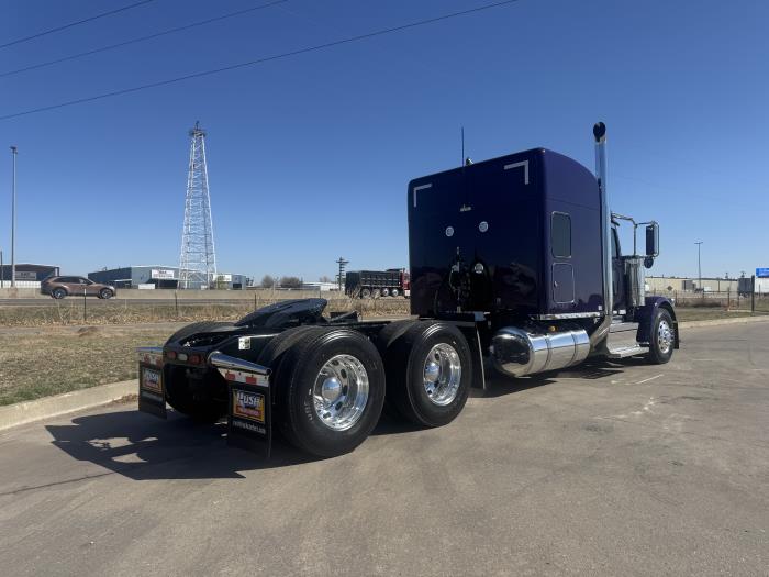 2027 Peterbilt 589-6