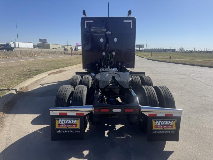 2027 Peterbilt 589-8