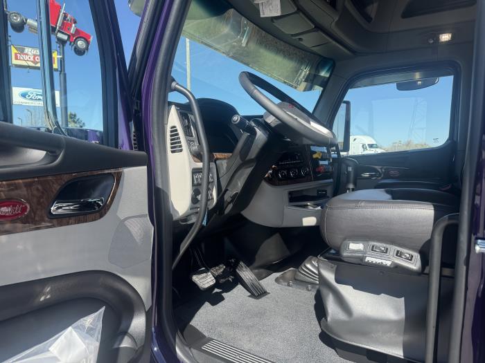 2027 Peterbilt 589-13