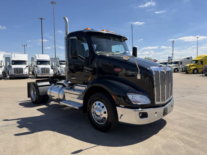 2021 Peterbilt 579-6