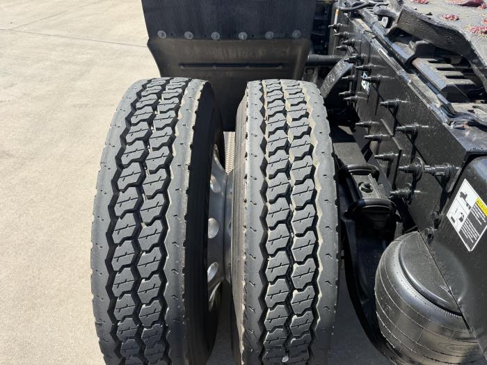 2021 Peterbilt 579-11