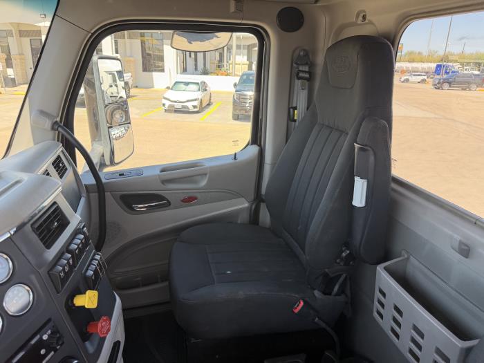 2021 Peterbilt 579-24