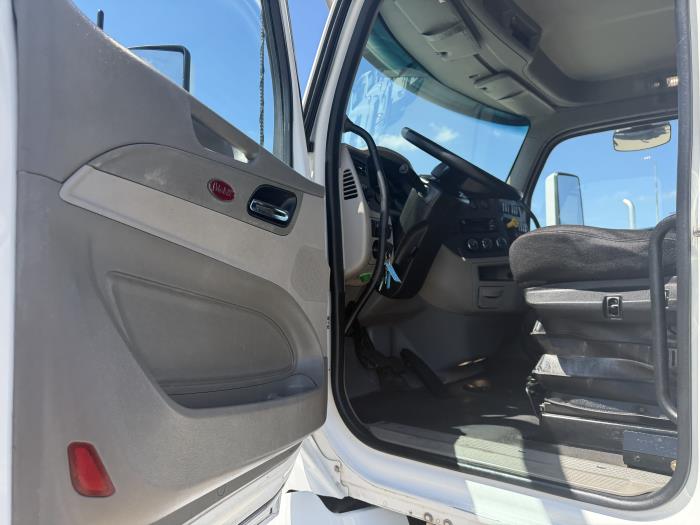 2019 Peterbilt 579-22