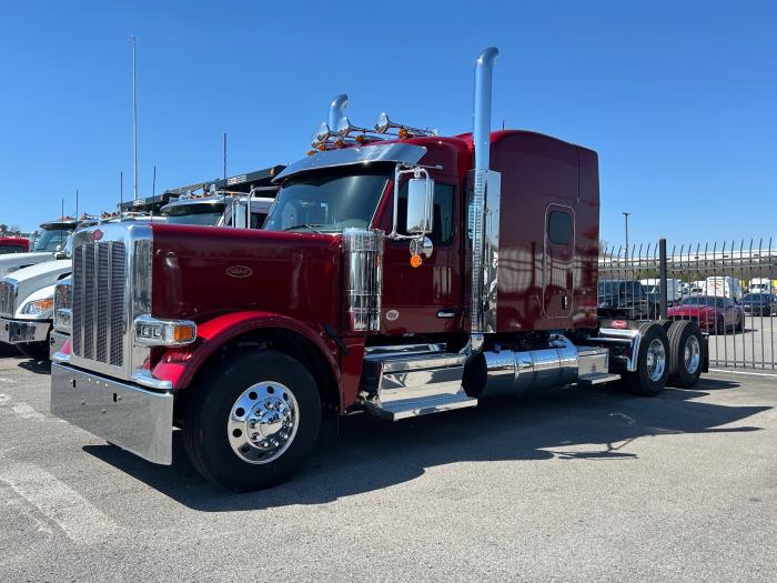 2027 Peterbilt 589-1
