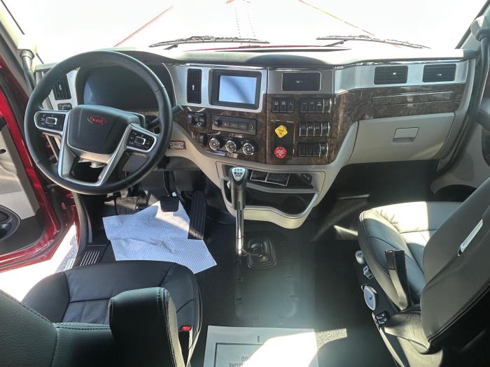 2027 Peterbilt 589-3