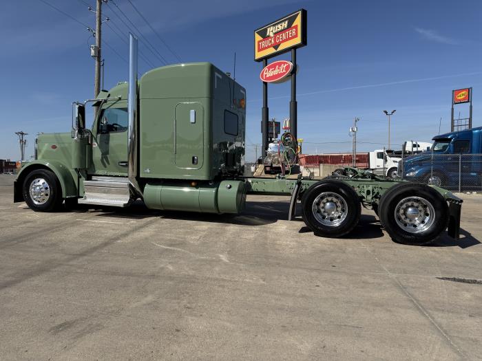 2027 Peterbilt 589-6