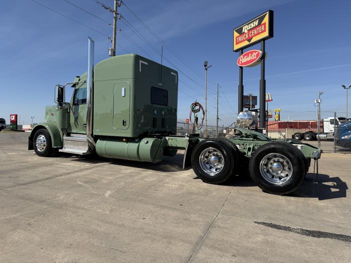 2027 Peterbilt 589-7