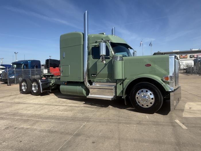 2027 Peterbilt 589-9