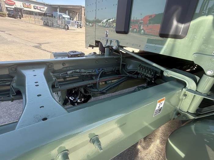 2027 Peterbilt 589-15