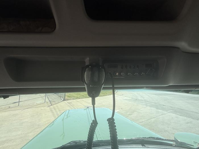 2027 Peterbilt 589-24