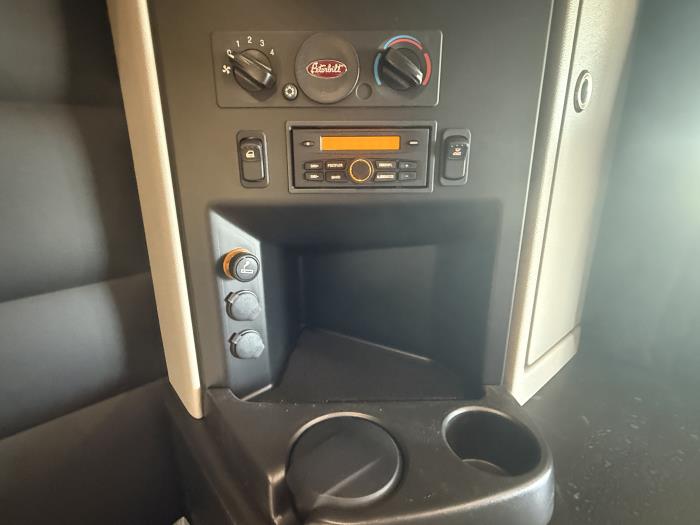 2027 Peterbilt 589-26