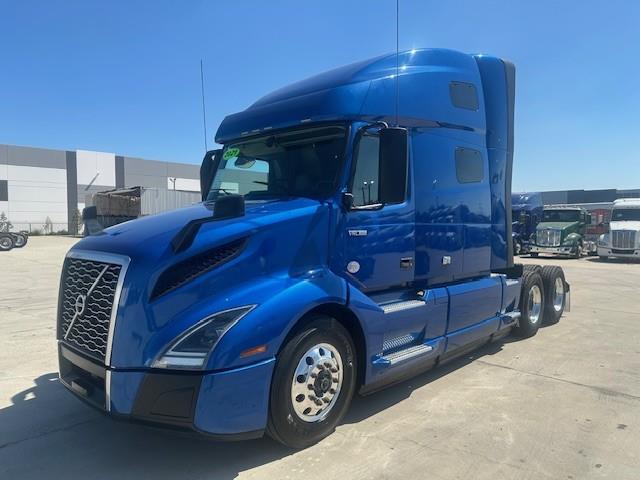 2021 Volvo VNL64T760-0
