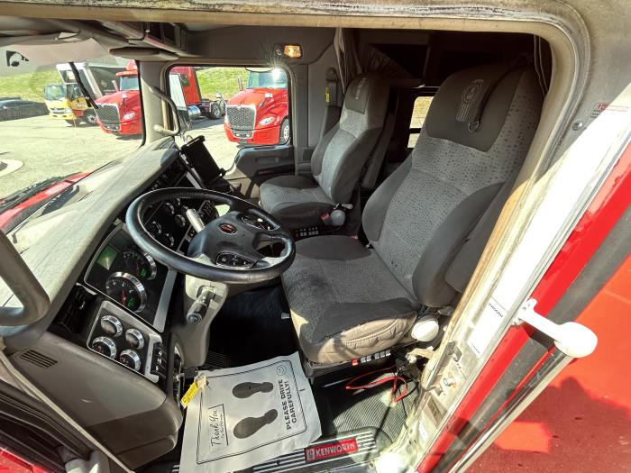 2019 Kenworth T800-10