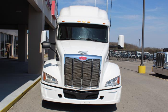 2022 Peterbilt 579-1