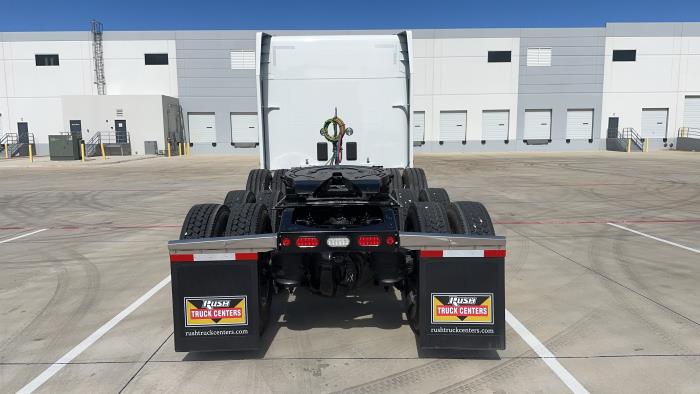 2027 Peterbilt 589-6