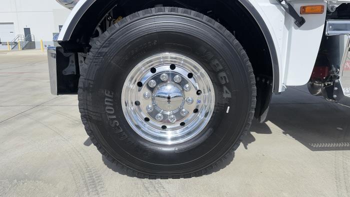 2027 Peterbilt 589-9