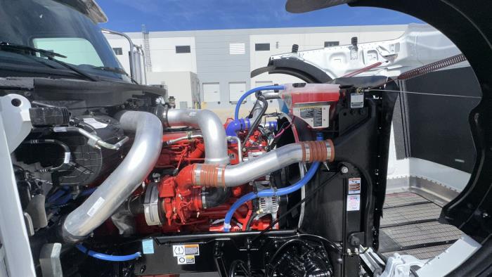 2027 Peterbilt 589-17