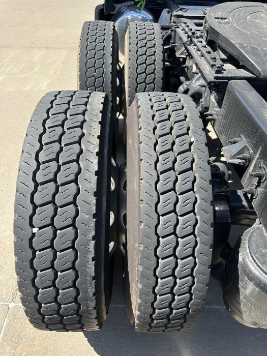 2021 Peterbilt 579-14