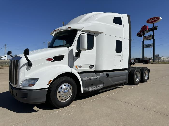 2021 Peterbilt 579-0