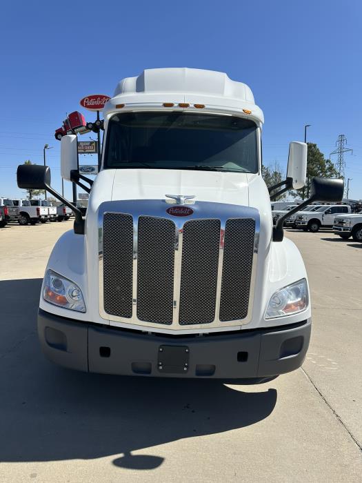 2021 Peterbilt 579-2