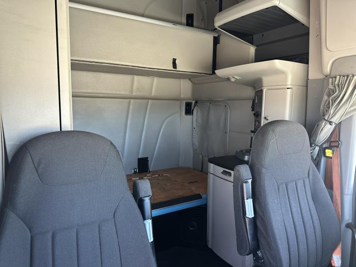 2021 Peterbilt 579-9