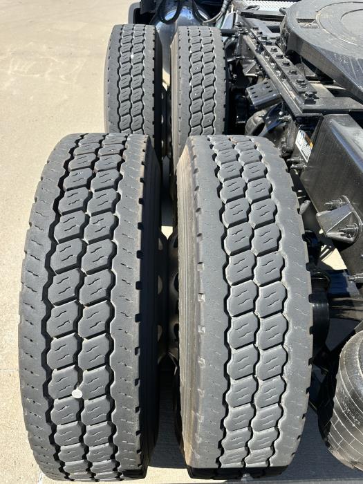 2021 Peterbilt 579-14