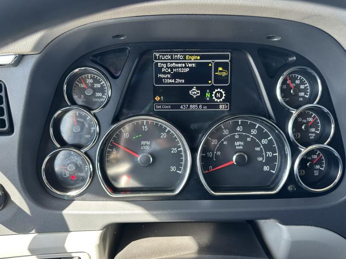 2021 Peterbilt 579-16