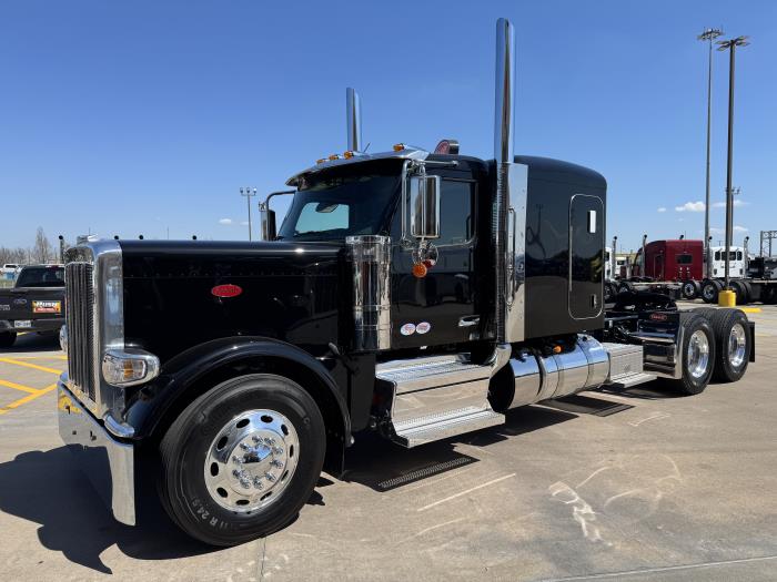 2027 Peterbilt 589-3