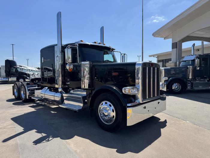 2027 Peterbilt 589-7
