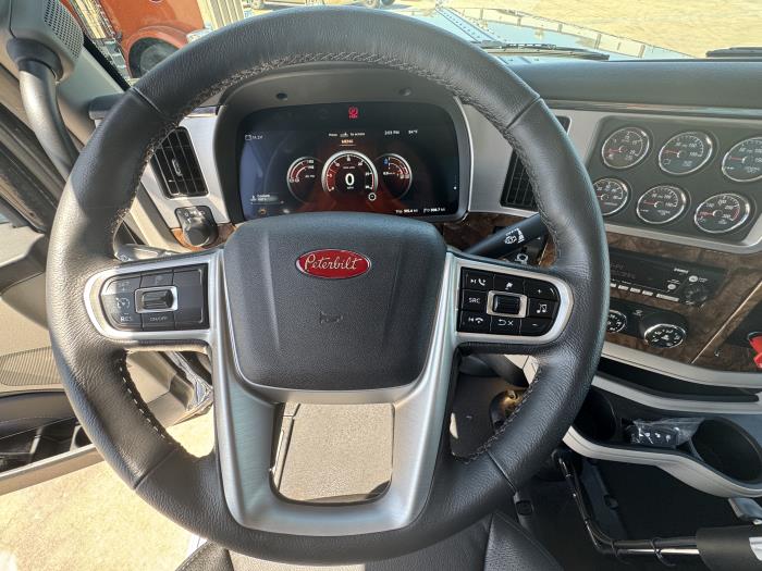 2027 Peterbilt 589-20