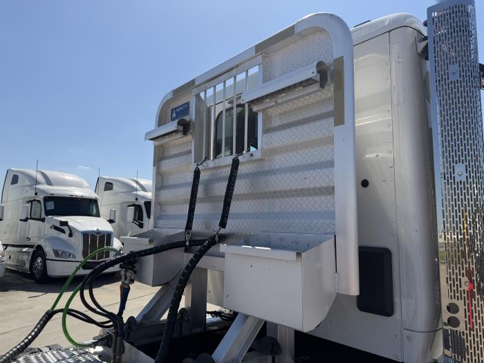 2019 Peterbilt 579-8