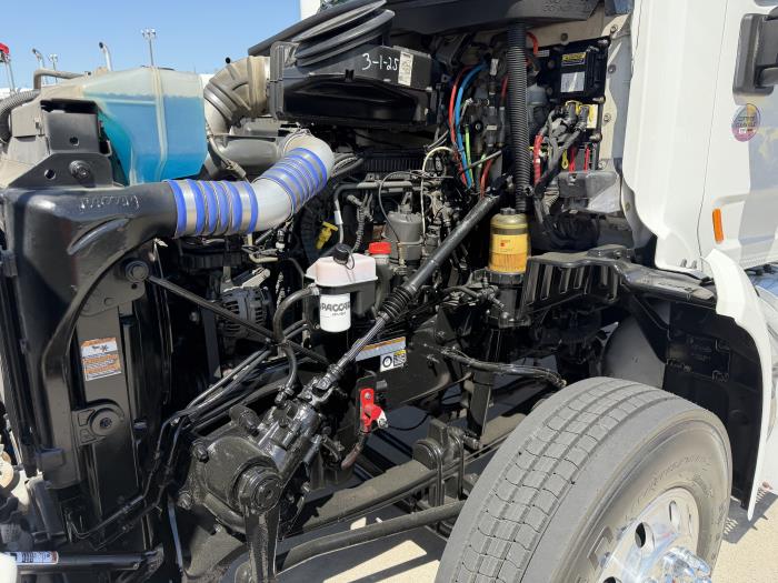 2019 Peterbilt 579-17