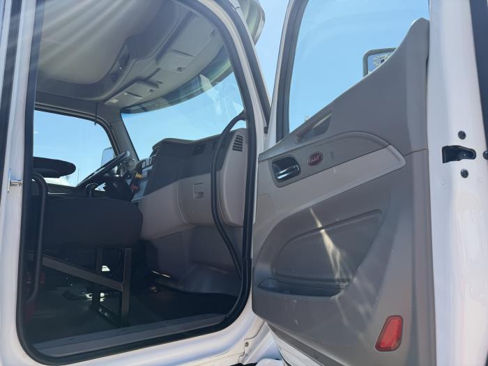 2019 Peterbilt 579-24