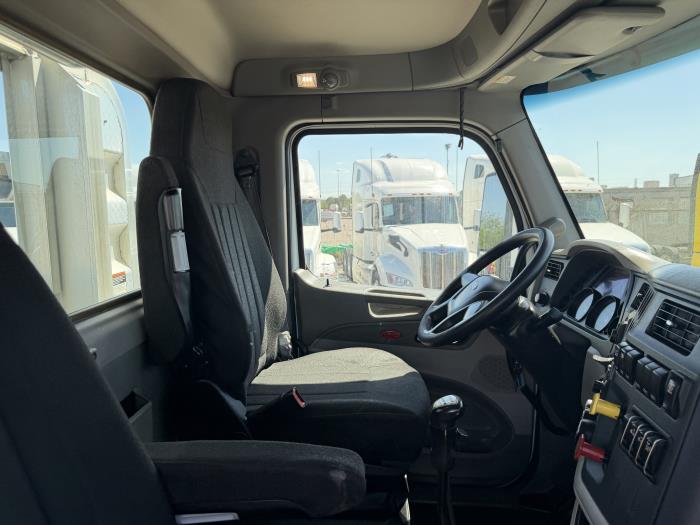 2019 Peterbilt 579-25