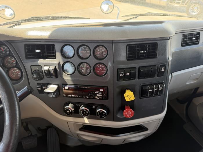 2019 Peterbilt 579-31
