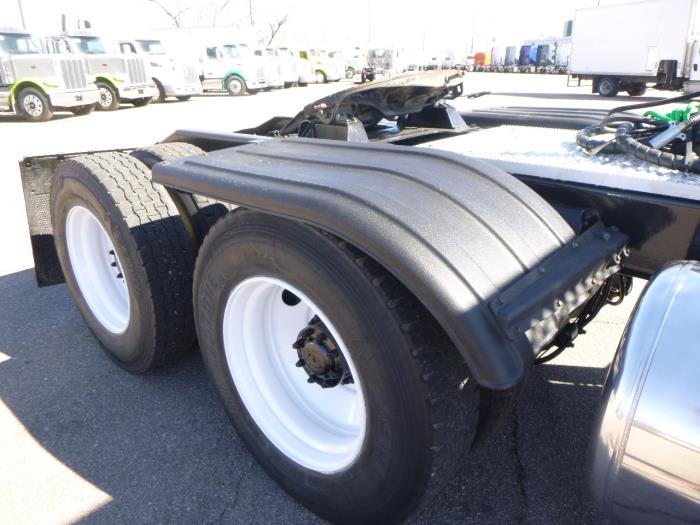 2016 Peterbilt 389-10