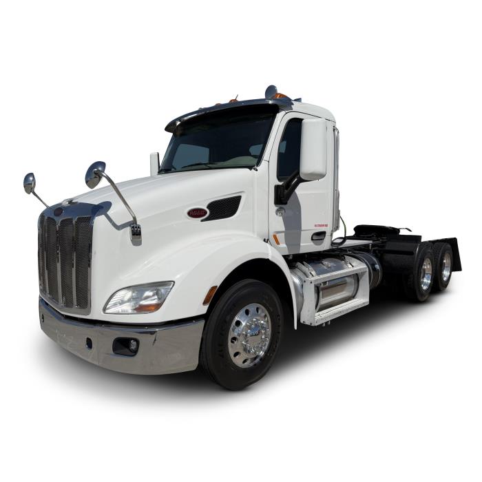 2019 Peterbilt 579 - image 1